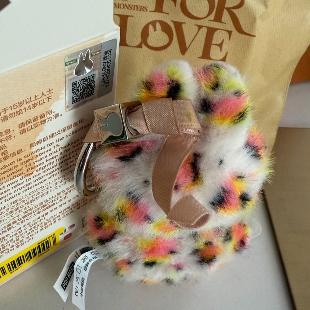 CUSTOM LABUBU The Monsters Pin for Love Series Vinyl Plush Pendent, “A” ~ NWB - Picture 4 of 10